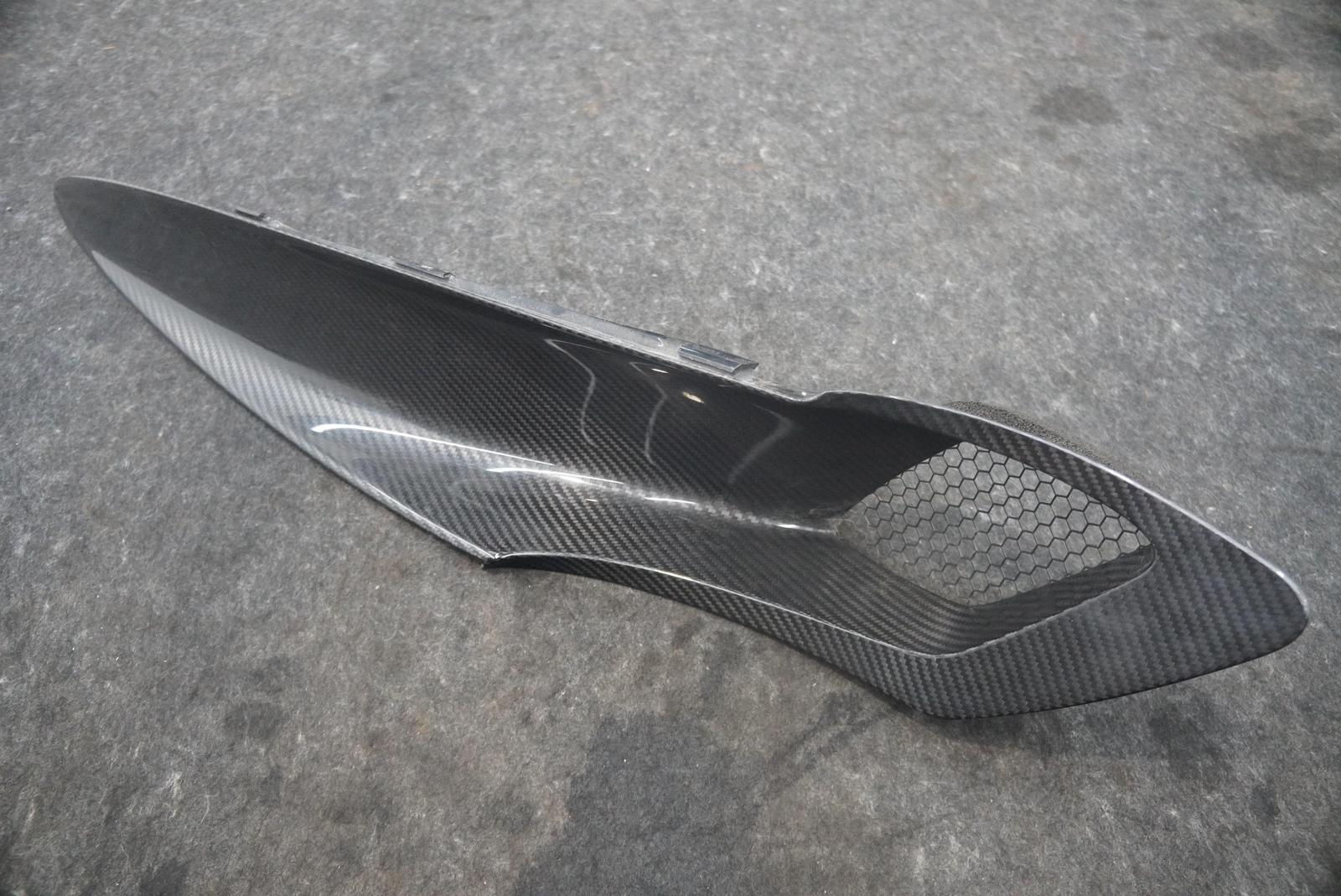Rear Left Dirty Air Intake Duct Carbon Fiber Cover 14AB420CP McLaren 720S 2020