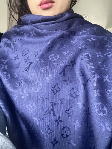 100% Authentic Louis Vuitton NIGHT BLUE Shawl, Ref M72412 | eBay