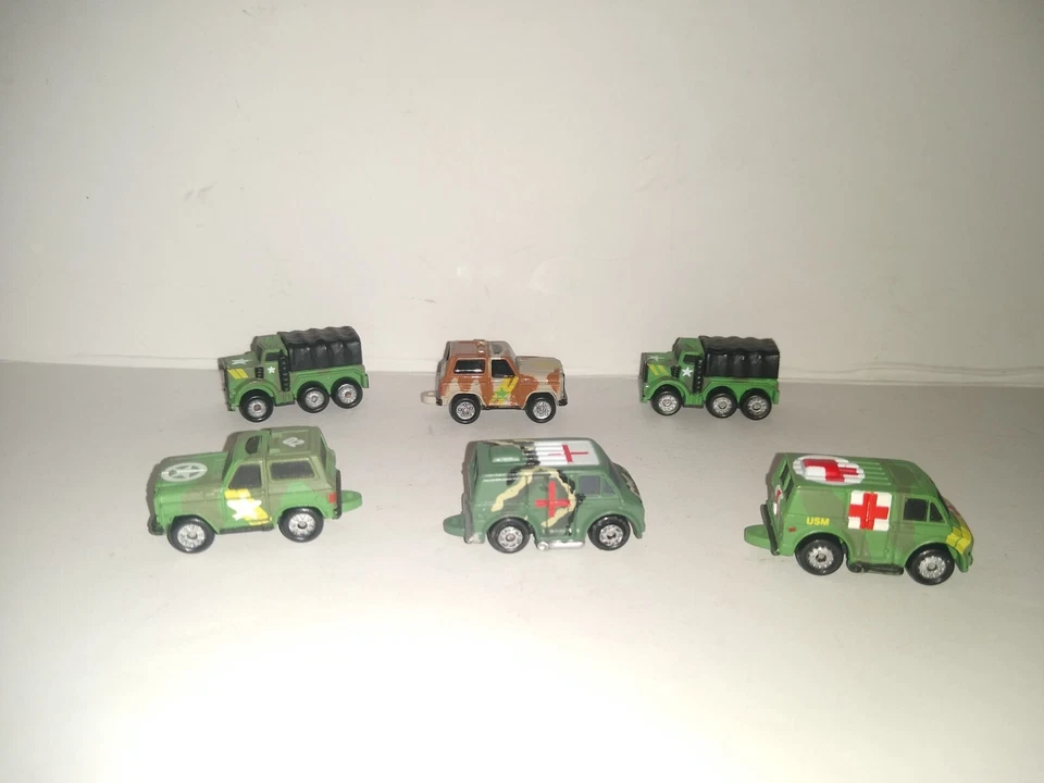 6 vehículos Galoob MICRO MÁQUINAS MILITARES Ejército Jeeps  Foto 2 de 4