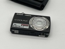 Nikon Coolpix S220 10.0MP Digital Camera And Case For Parts Or Repair Lens Error