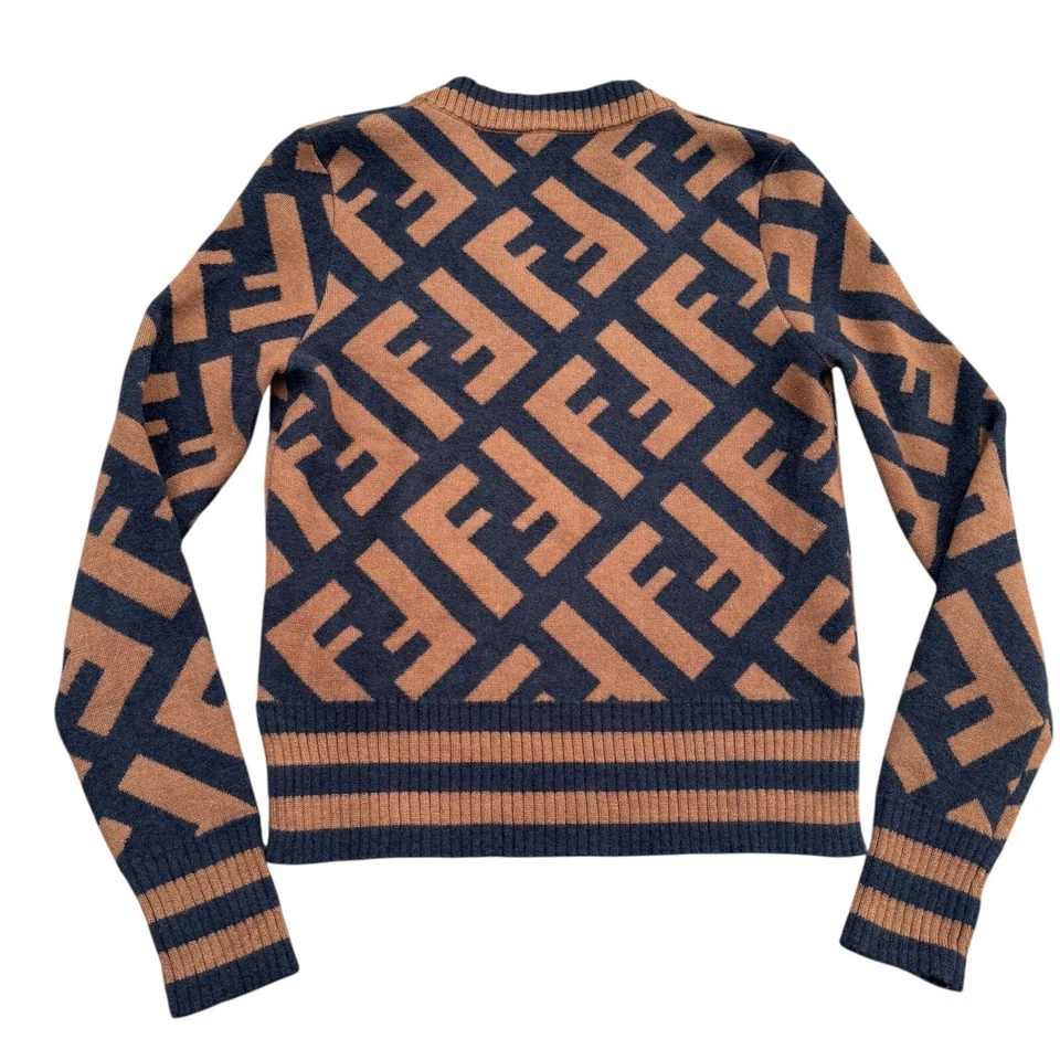 Suéter Fendi FF Monograma Cuello en V Marrón Negro Mezcla de Lana Hecho en Italia Mediano Foto 2 de 4