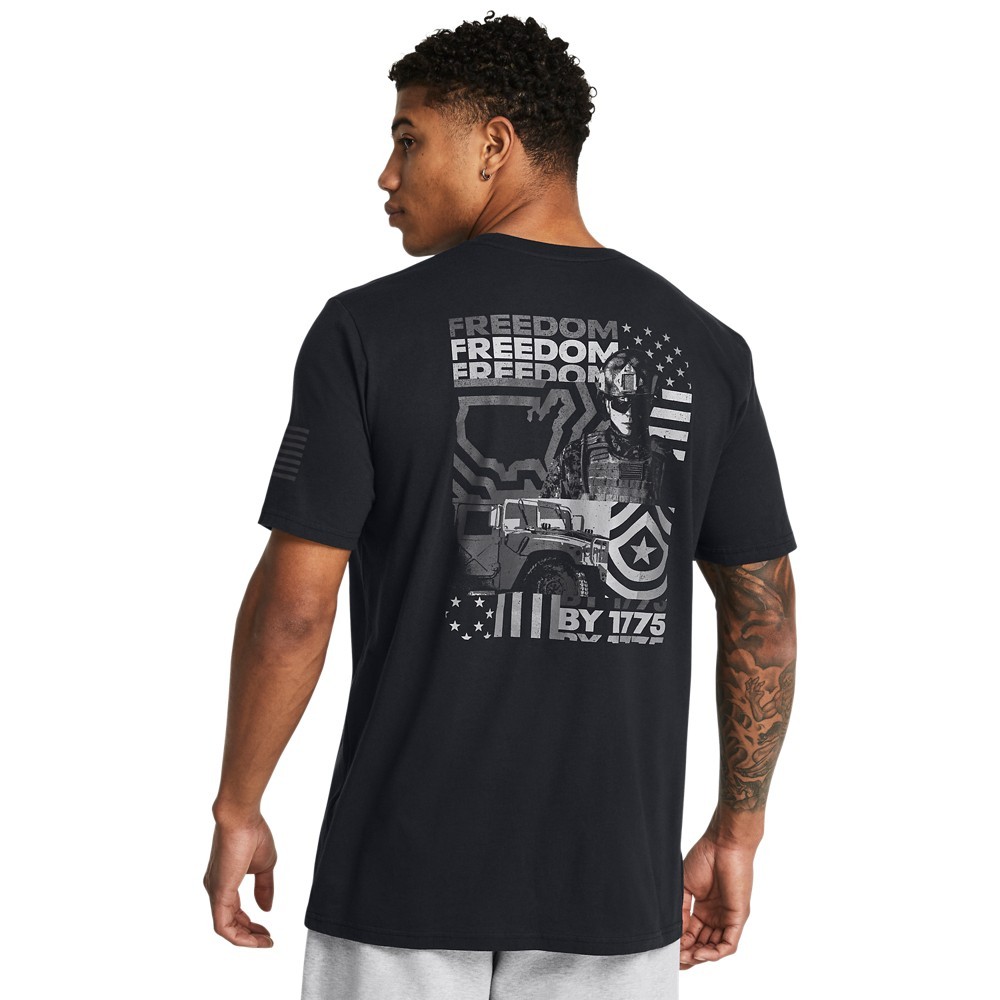 UNDER ARMOUR  &イングランドのＴシャツ Under Armour 1386741 Men's UA Freedom By 1775 Graphic Tee Short