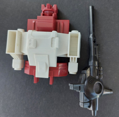 VINTAGE HASBRO - G1 TRANSFORMERS - METROPLEX - SIX-GUN & CHEST ARMOUR & SIDE GUN