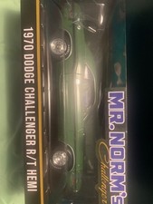 1970 DODGE CHALLENGER R/T HEMI F8 GREEN "MR. NORM'S" 1/18 BY GREENLIGHT 13700
