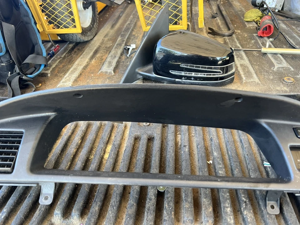 Bisel velocímetro con reloj y peligro OEM Toyota T100 1997 Foto 2 de 3