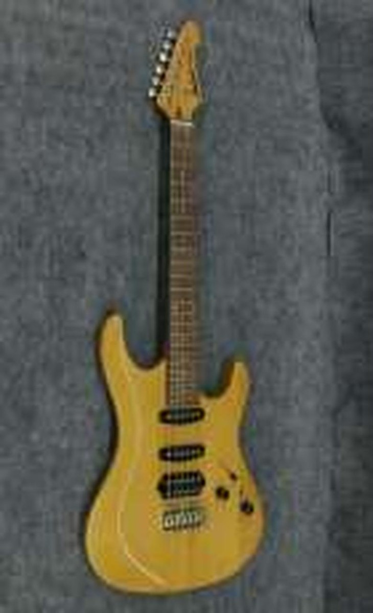 ギター AriaproII Magna Series Electric Guitar 1994 Aria Pro II Magna Series Electric Guitar - Metallic