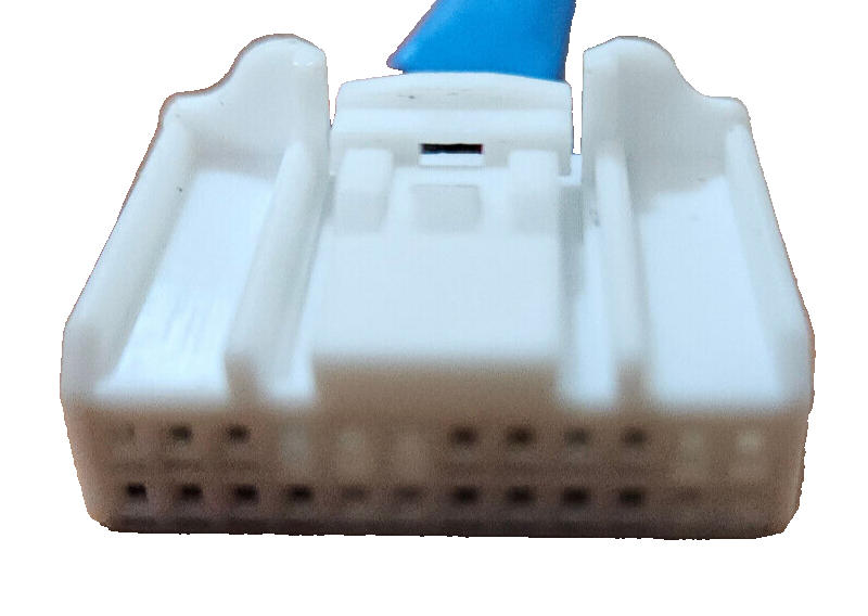 Renault adapter to replace Visteon R&Go radio with MediaNav