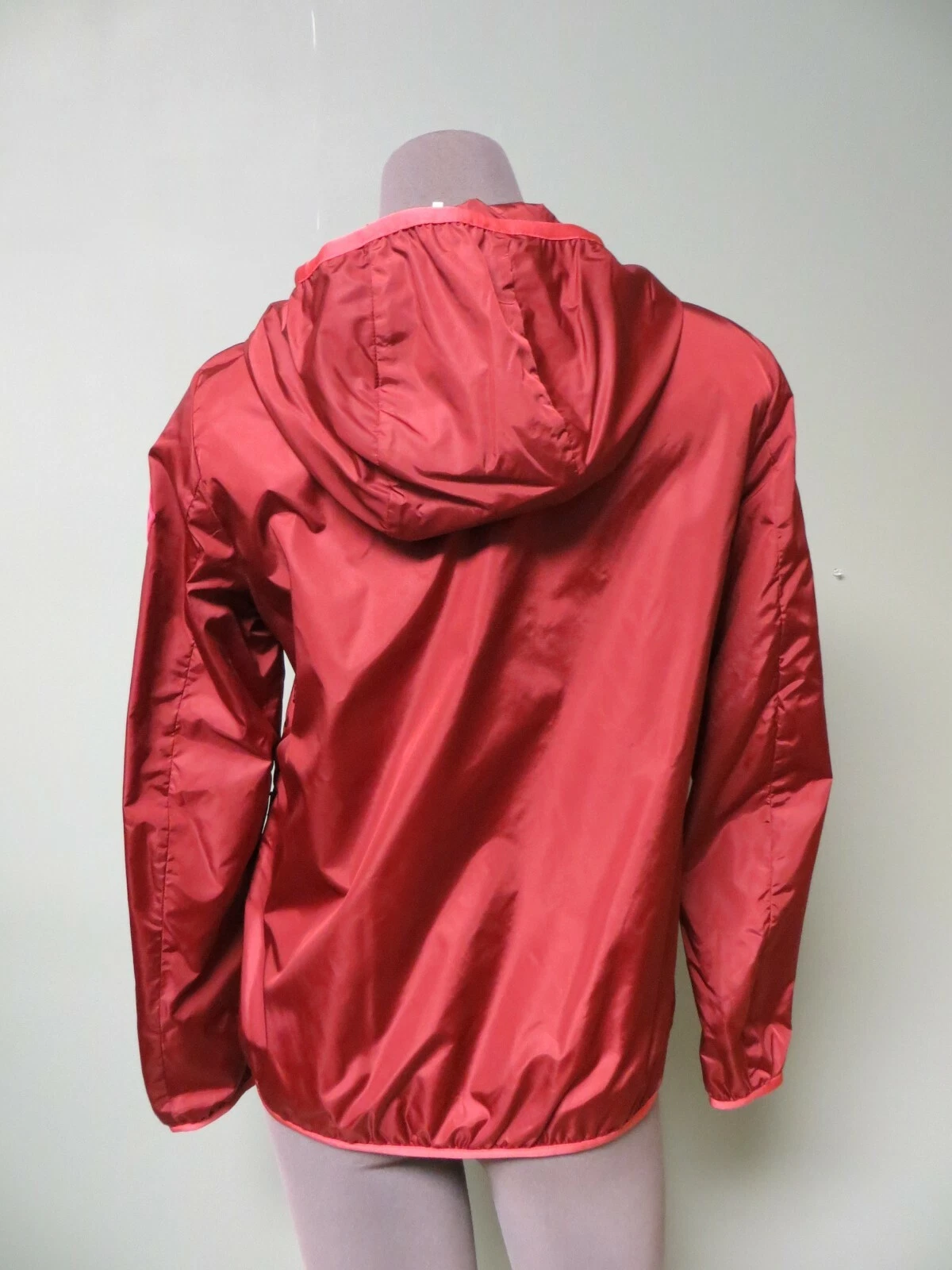 $655 Moncler AUTENTICO Macro Logo Patch Cappuccio Strato Giacca 0 XS Invive Dk Rosso Nylon