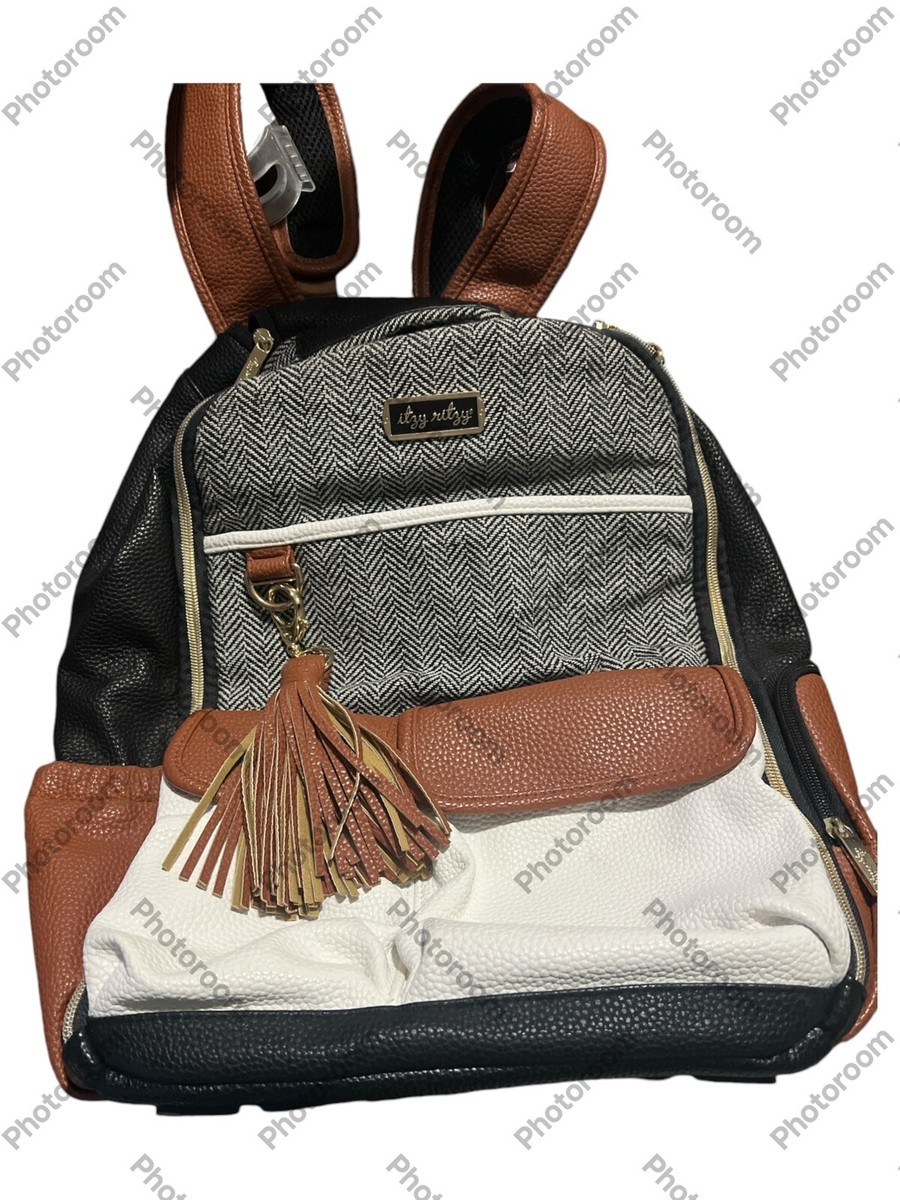 Itzy Ritzy Boss Large Capacity Functional Backpack Diaper  display picture 2