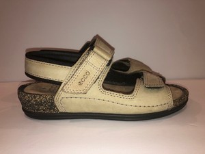 ecco cosmo sandals