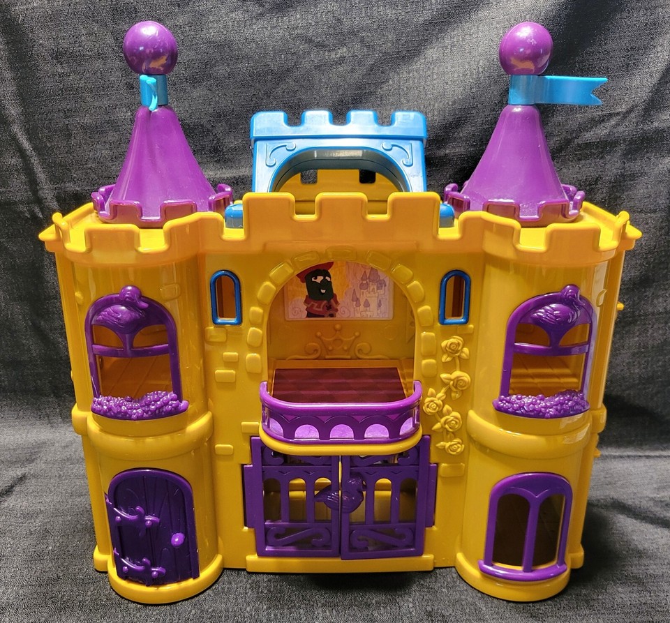 Vintage VeggieTales Castle Duke and the Great Pie Wars Playset with