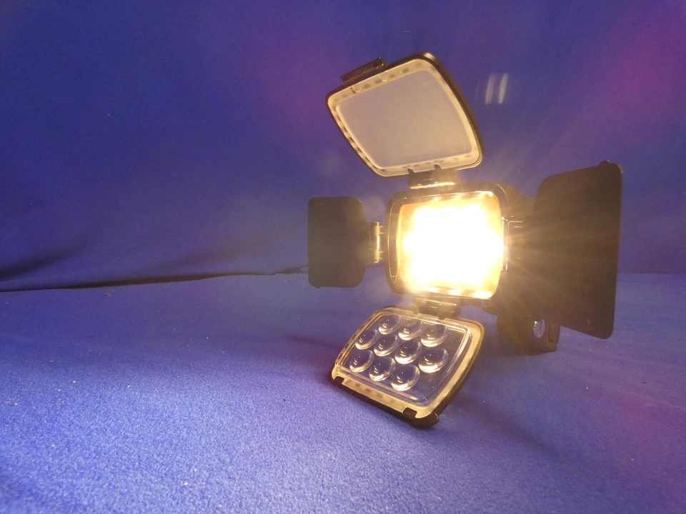 Sony HVL-LBPA LED Video Dimming Light w/Mount, NP-F970 Battery - Image 2 of 4