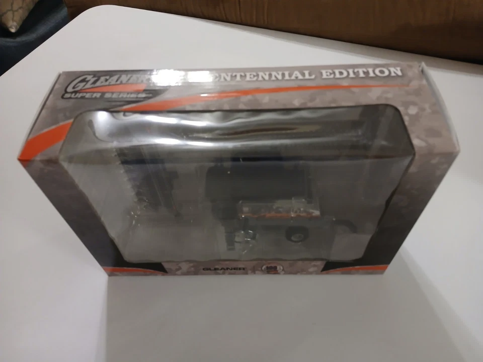 1/64 Gleaner S97 Combine 100 Years Centennial SpecCast - Image 2 of 4