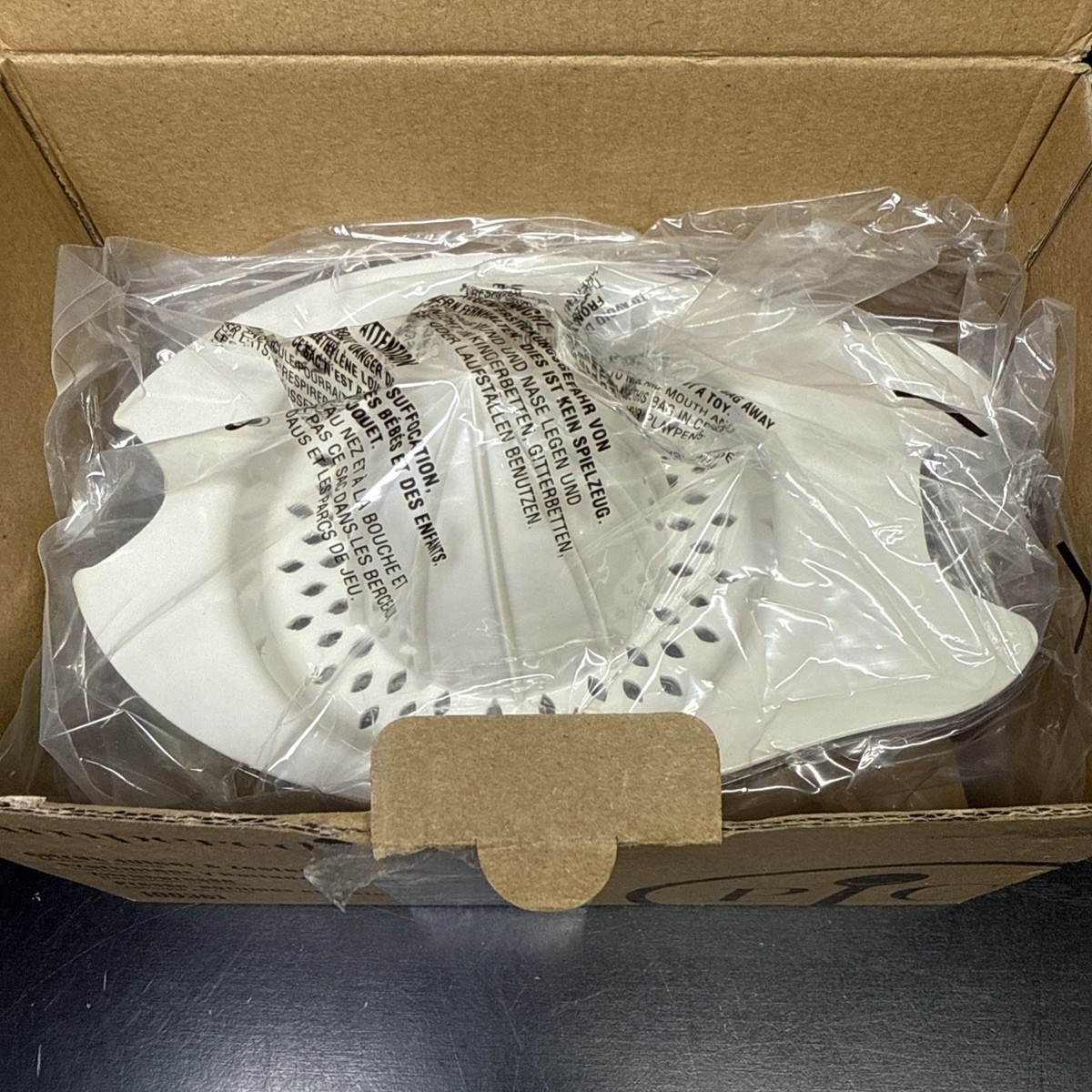 Pampered Chef #100361 Citrus Juicer and Zester brand new in box