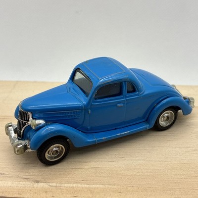 SIR TOPHAM HATT BLUE CAR ERTL 1995 Vintage Thomas the Tank Engine Fat Controller