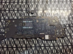 Apple MacBook Pro 13" A2338 Logic Board M1 8GB RAM 256GB SSD 820-02020-A + Touch