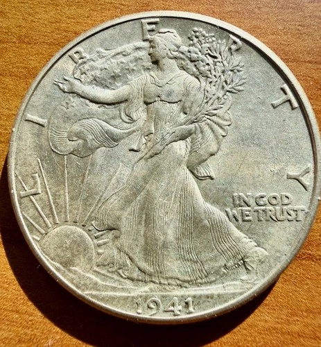 1941 Walking Liberty Half Dollar - AU-UNC - Excellent detail - 90% silver