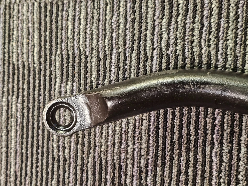 Barra estabilizadora de suspensión Mopar, negra para Dodge Ram 3500 Foto 3 de 4