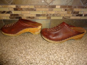 vintage clogs