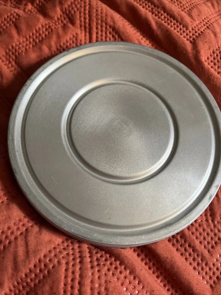 Película de carrete de metal con estuche de metal de la Segunda Guerra Mundial de películas caseras de 8 mm de la década de 1940 #7 de colección rara Foto 3 de 4