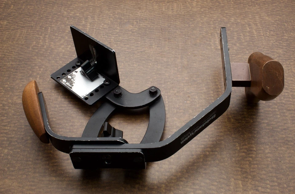 Vintage Stroboframe System Photography Flash Holder - Image 2 of 4