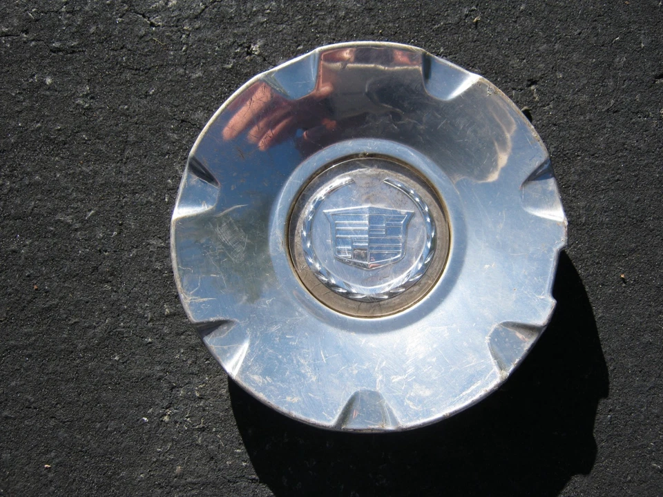 Tapacubos central de llantas de aleación Cadillac CTS STS genuino 2004 a 2008 9595437 Foto 4 de 4