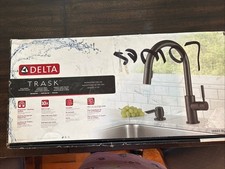 Delta Trask Pull-Down Kitchen Faucet Matte Black, Single Handle, Soap Dispenser