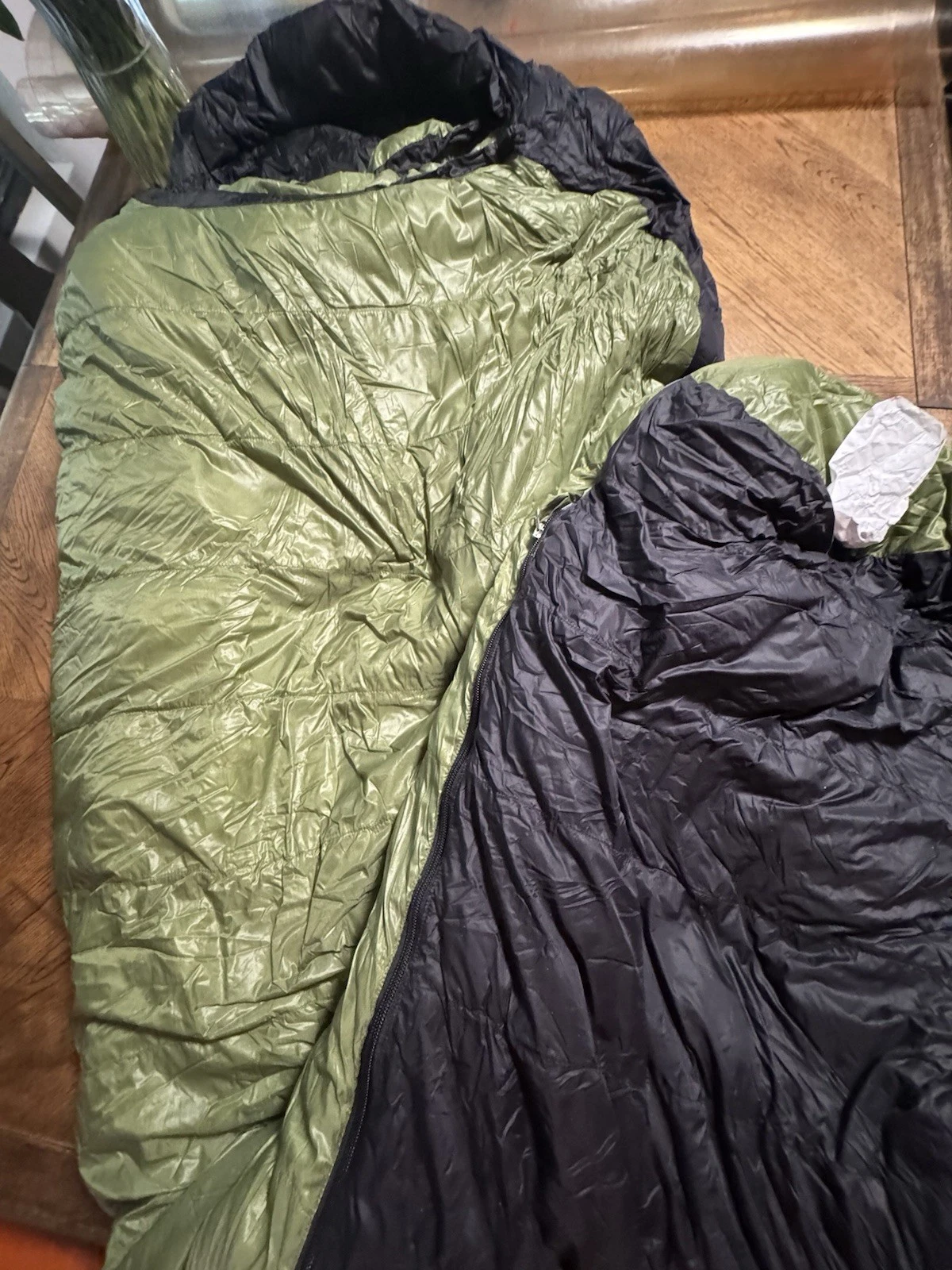 Western Mountaineering Versalite 10°F Down Sleeping Bag 6'0" Right Zip (D7)