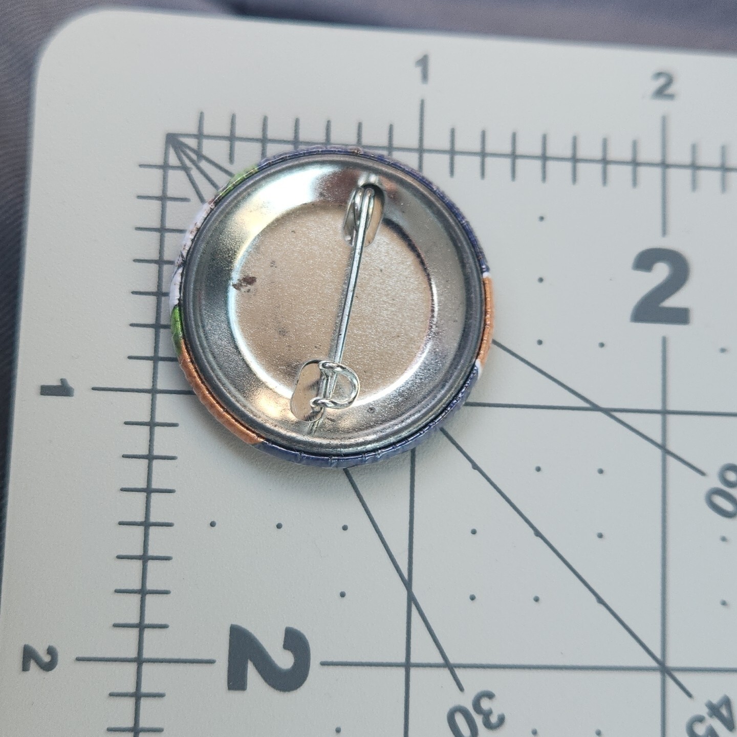 Vtg FAT HEADS BREWERY 1.25" Round Button Pin Pinback Blue Metal 90s