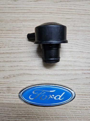FORD CAPRI OIL FILLER CAP 73HF- 6766- AB GENUINE NEW OLD STOCK RARE NOW - Picture 2 of 4