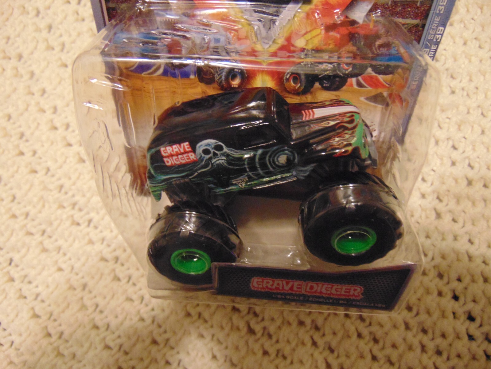 2024 SERIES 39 RETRO REBEL GRAVE DIGGER  SPIN MASTER Monster Jam TRUCK