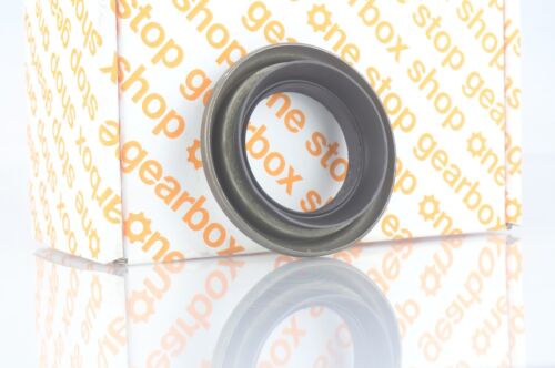 FORD RANGER 2.5TD, MAZDA B2500 2.5TD GEARBOX REAR DIFF AXLE PINION OIL SEAL - Picture 1 of 2