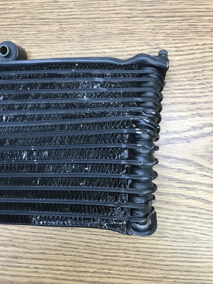 SUZUKI KATANA GSX750F 1998-2006, ДЕТАЛЬ МАСЛЯНОГО ОХЛАДИТЕЛЯ NO 16600-08F10 - Изображение 4 из 4