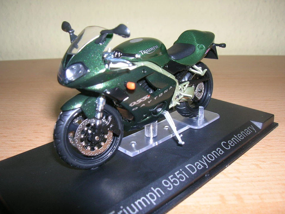 Ixo Altaya Triumph 955i Daytona Centenary dunkelgrün Motorrad 1:24 Motorbike  - Bild 3 von 4