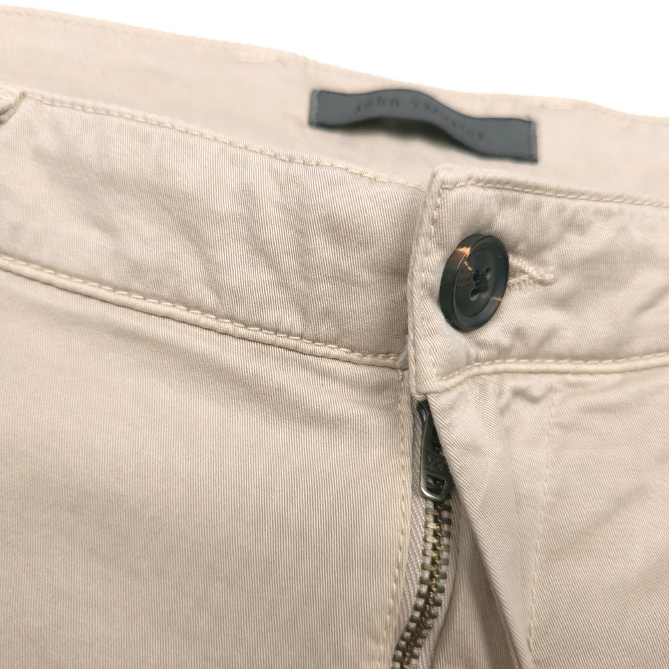 $148 Pantalones Cortos John Varvatos Johnny Frente Plano Fósil Beige Caqui Para Hombres Talla 34 Foto 4 de 4
