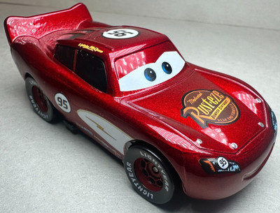 Disney Pixar Cars 3 Radiator Springs Lightning McQueen Diecast 1:55 FC Rust-Eze