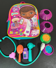 Doc McStuffins Backpack  Pet Rescue On-the-Go Carrier Playset Items