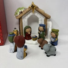 2011 Children's Nativity 10 Piece Set Includes Mary, Joseph, Baby Jesus Manger +