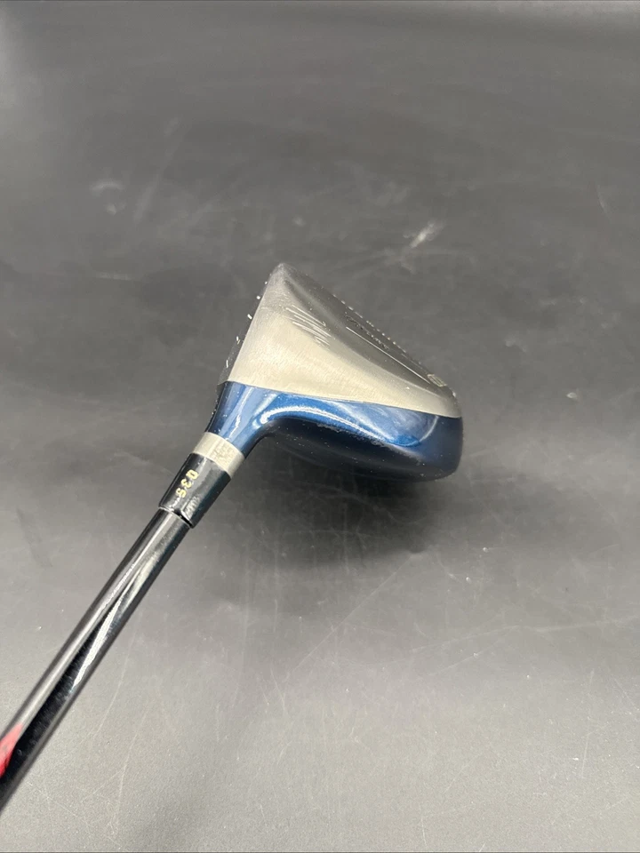 MIZUNO T-ZOID TITANIUM DRIVER LEFT ACCEL-ARC PRO STIFF SHAFT, SUPER STROKE GRIP - Image 4 of 4