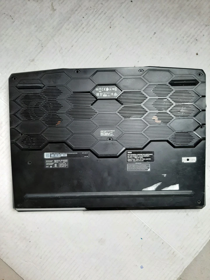 Portátil MSI GE66 Raider i7-10750H SIN RAM/SSD/OS. SIN ARRANQUE NVIDIA RTX 3070 #97 Foto 3 de 4