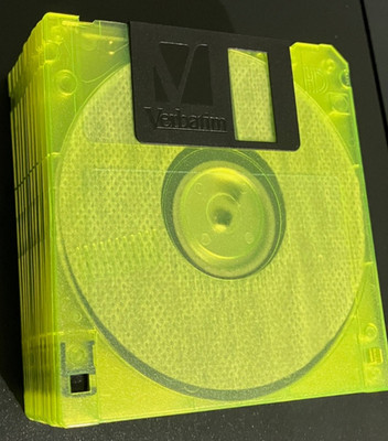 Verbatim DataLife Colors Neon Green 10 Pack of Disks MF 2HD