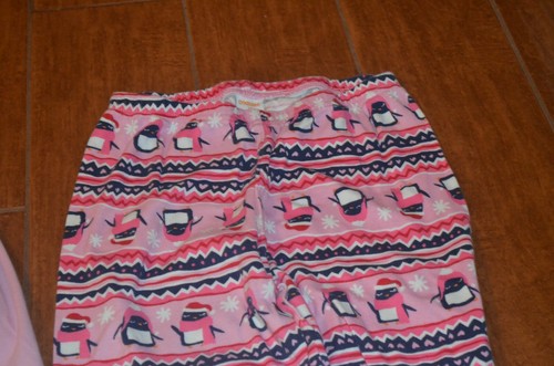 Gymboree Girls Pink Christmas Penguin Long Sleeved Pajama Set 10 - Picture 3 of 4