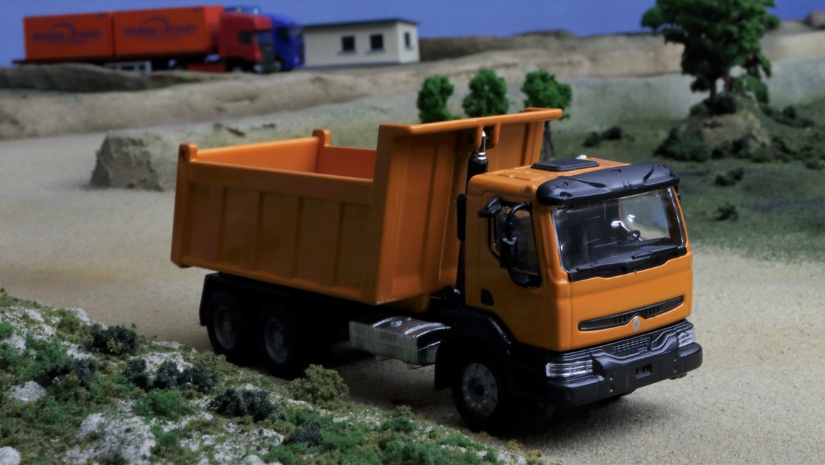 ジョアルの339 RENAULT KERAXダンプ・トラック1：50