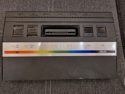 Konsole Atari 2600 + TV Kabel 