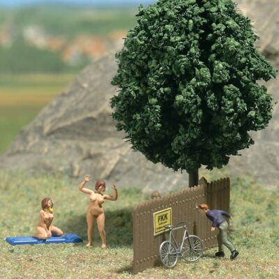 Admiring The Scenery OO/HO Scale Figuren Busch 7669