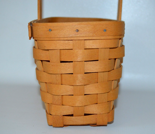 Longaberger 1999 canasta llave mediana estrellas y forro de tela a rayas protector transparente - Imagen 6 de 10
