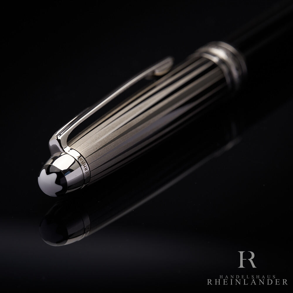 Mont Blanc Meisterstuck solitaire doué Montblanc Solitaire Doué Black and White Classique Fountain