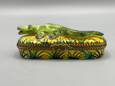 Limoges France Porcelain Box Puy De Dome Peint Main MJP Alligator Crocodile