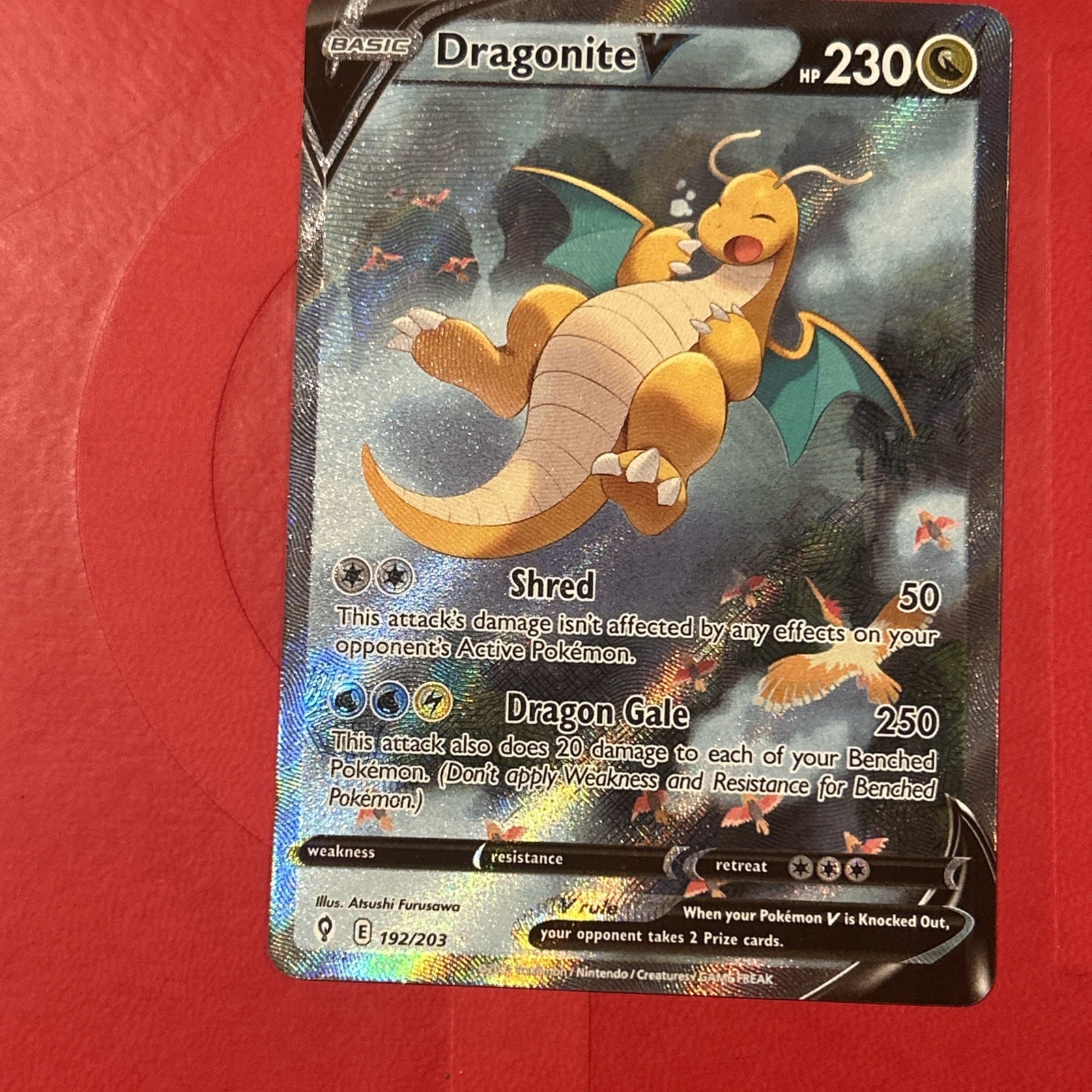 Dragonite V  192/203 SWSH07: Evolving Skies Holo. Near Mint. Clean.