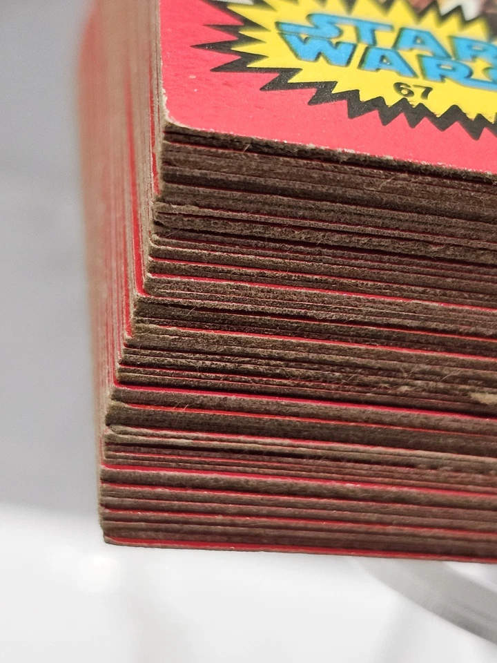 1977 Star Wars Series 2 Vermelho 66 Conjunto Completo de Cartas Topps Grau Médio Leia Vader Leia - Imagem 3 de 4